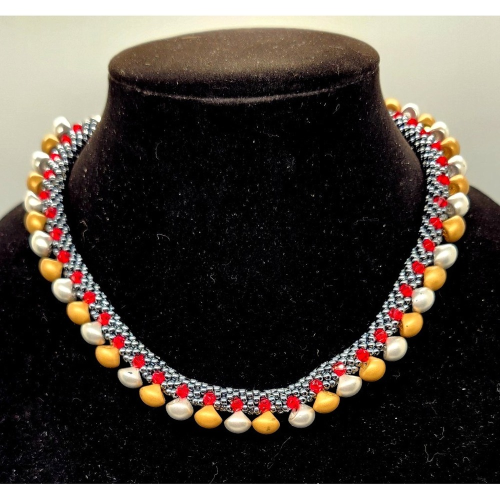 Lovely‎ Beaded Choker Collar Necklace. Gold, Silver, Red. 16" Vintage Inspired
